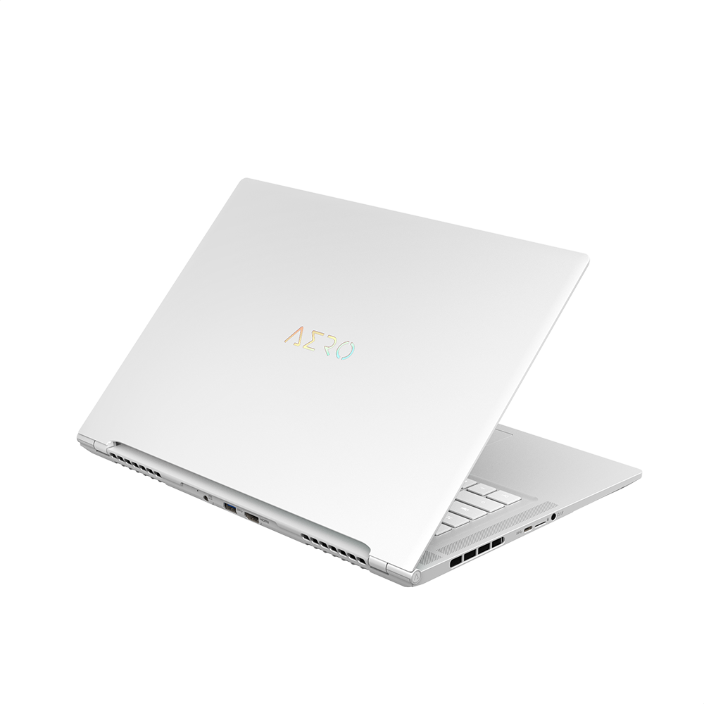 GIGABYTE AERO 16 OLED BSF-73US994SH Professional Creator Laptop